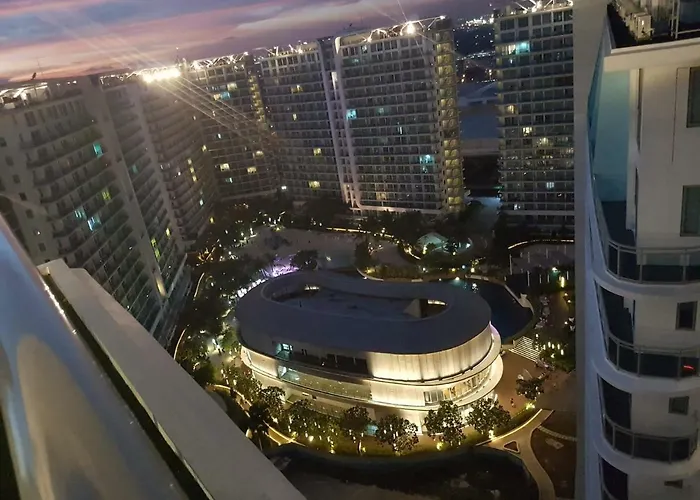 Hotel Azure Urban Residences